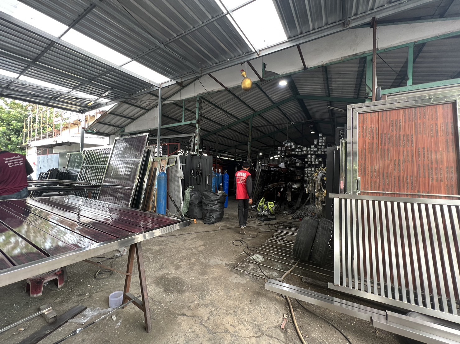 รับสั่งทำประตูรั้วบ้านสเตนเลส